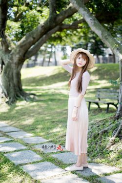 小城暑假跟父母坐火车去北京
